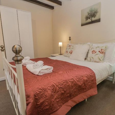 Appartement Robins Nest à Whitby Extérieur photo